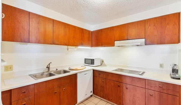 1910 Ala Moana Boulevard,Honolulu,Hawaii,96815,2 Bedrooms Bedrooms,2 BathroomsBathrooms,Condo/Townhouse,Ala Moana,39,18493612
