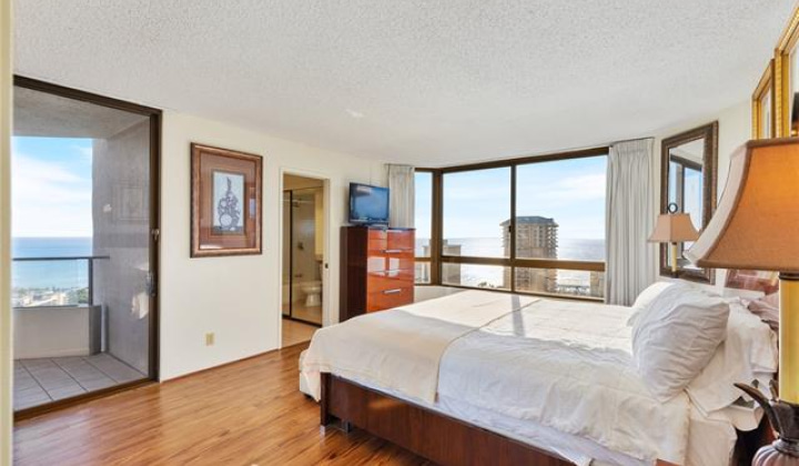 1910 Ala Moana Boulevard,Honolulu,Hawaii,96815,2 Bedrooms Bedrooms,2 BathroomsBathrooms,Condo/Townhouse,Ala Moana,39,18493612