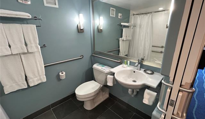 410 Atkinson Drive,Honolulu,Hawaii,96814,1 バスルームバスルーム,コンド / タウンハウス,Atkinson,14,18493850