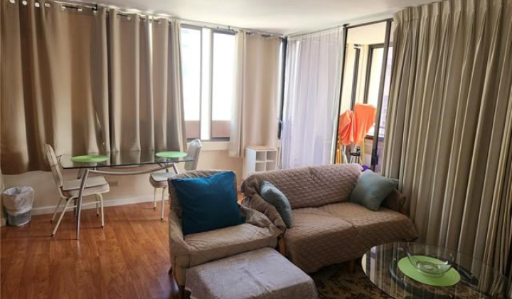2410 Cleghorn Street,Honolulu,Hawaii,96815,1 Bedroom Bedrooms,1 BathroomBathrooms,Condo/Townhouse,Cleghorn,15,18027901