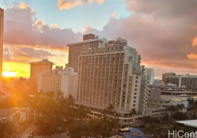 2410 Cleghorn Street,Honolulu,Hawaii,96815,1 Bedroom Bedrooms,1 BathroomBathrooms,Condo/Townhouse,Cleghorn,15,18027901