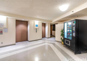 1088 Bishop Street,Honolulu,Hawaii,96813,1 ベッドルーム ベッドルーム,1 バスルームバスルーム,コンド / タウンハウス,Bishop,11,18027995