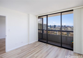 2499 Kapiolani Boulevard,Honolulu,Hawaii,96826,1 ベッドルーム ベッドルーム,1 バスルームバスルーム,コンド / タウンハウス,Kapiolani,28,18028301
