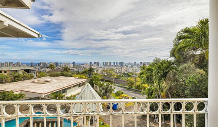 2325/2327 Round Top Drive,Honolulu,Hawaii,96822,5 ベッドルーム ベッドルーム,3 バスルームバスルーム,一戸建て,Round Top,18028518