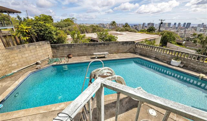 2325/2327 Round Top Drive,Honolulu,Hawaii,96822,5 ベッドルーム ベッドルーム,3 バスルームバスルーム,一戸建て,Round Top,18028518
