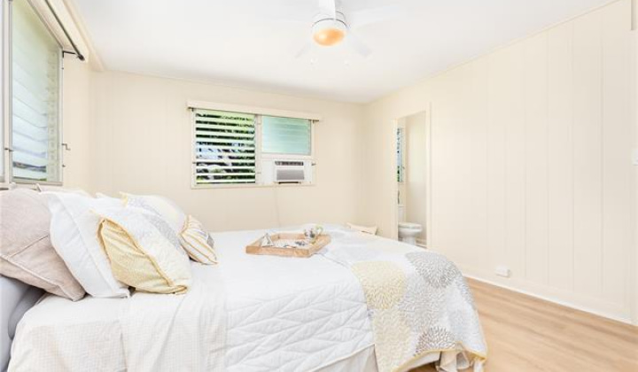 1305 Ainapua Street,Honolulu,Hawaii,96819,3 Bedrooms Bedrooms,2 BathroomsBathrooms,Single family,Ainapua,18030740