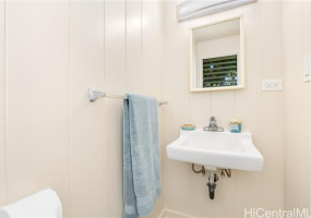1305 Ainapua Street,Honolulu,Hawaii,96819,3 Bedrooms Bedrooms,2 BathroomsBathrooms,Single family,Ainapua,18030740