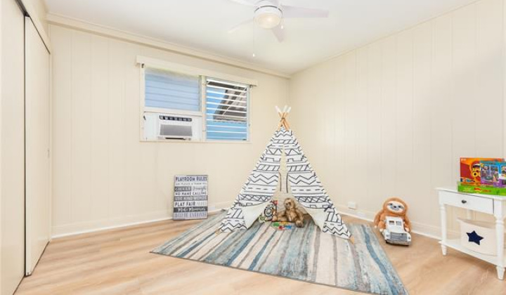 1305 Ainapua Street,Honolulu,Hawaii,96819,3 Bedrooms Bedrooms,2 BathroomsBathrooms,Single family,Ainapua,18030740
