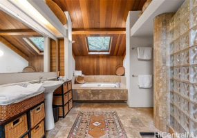 55-A Old Pali Place,Honolulu,Hawaii,96817,2 Bedrooms Bedrooms,2 BathroomsBathrooms,Single family,Old Pali,18496355