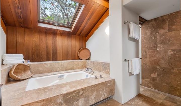 55-A Old Pali Place,Honolulu,Hawaii,96817,2 Bedrooms Bedrooms,2 BathroomsBathrooms,Single family,Old Pali,18496355