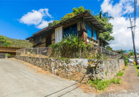 2360 Wilson Street,Honolulu,Hawaii,96819,3 Bedrooms Bedrooms,1 BathroomBathrooms,Single family,Wilson,18031813