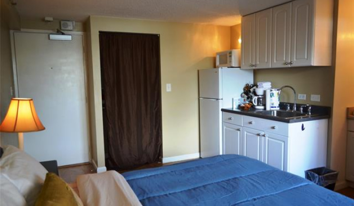 2463 Kuhio Avenue,Honolulu,Hawaii,96815,1 BathroomBathrooms,Condo/Townhouse,Kuhio,5,18032761