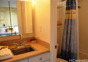 1850 Ala Moana Boulevard,Honolulu,Hawaii,96815,1 BathroomBathrooms,Condo/Townhouse,Ala Moana,8,17644160