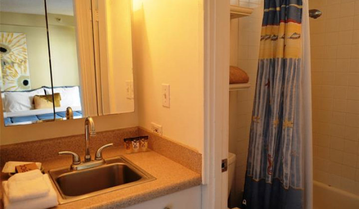 2463 Kuhio Avenue,Honolulu,Hawaii,96815,1 BathroomBathrooms,Condo/Townhouse,Kuhio,5,18032761