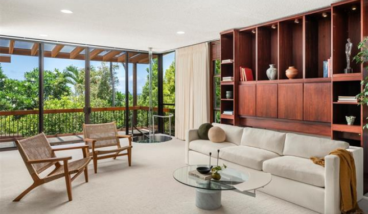 3869 Pokapahu Place,Honolulu,Hawaii,96816,5 Bedrooms Bedrooms,5 BathroomsBathrooms,Single family,Pokapahu,18033626