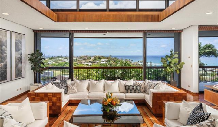 3869 Pokapahu Place,Honolulu,Hawaii,96816,5 Bedrooms Bedrooms,5 BathroomsBathrooms,Single family,Pokapahu,18033626