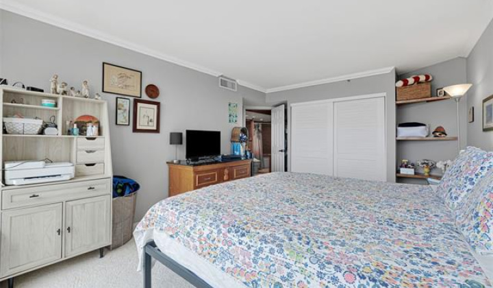 581 Kamoku Street,Honolulu,Hawaii,96826,2 Bedrooms Bedrooms,2 BathroomsBathrooms,Condo/Townhouse,Kamoku,24,18034196
