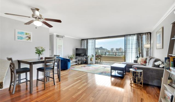 581 Kamoku Street,Honolulu,Hawaii,96826,2 Bedrooms Bedrooms,2 BathroomsBathrooms,Condo/Townhouse,Kamoku,24,18034196