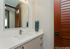 1555 Kapiolani Boulevard,Honolulu,Hawaii,96814,2 Bedrooms Bedrooms,2 BathroomsBathrooms,Condo/Townhouse,Kapiolani,8,17631361