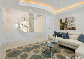 875 Ikena Circle,Honolulu,Hawaii,96821,5 ベッドルーム ベッドルーム,5 バスルームバスルーム,一戸建て,Ikena,18036938