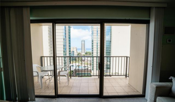 2140 Kuhio Avenue,Honolulu,Hawaii,96815,1 ベッドルーム ベッドルーム,1 バスルームバスルーム,コンド / タウンハウス,Kuhio,19,18040281