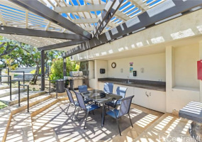 250 Kawaihae Street,Honolulu,Hawaii,96825,2 Bedrooms Bedrooms,2 BathroomsBathrooms,Condo/Townhouse,Kawaihae,16,18630109