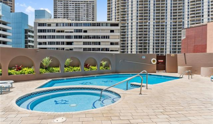 1910 Ala Moana Boulevard,Honolulu,Hawaii,96815,1 Bedroom Bedrooms,1 BathroomBathrooms,Condo/Townhouse,Ala Moana,32,19208385