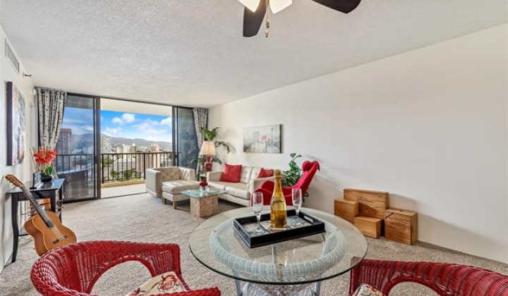 990 Ala Nanala Street,Honolulu,Hawaii,96818,2 Bedrooms Bedrooms,2 BathroomsBathrooms,Condo/Townhouse,Ala Nanala,17,19228702