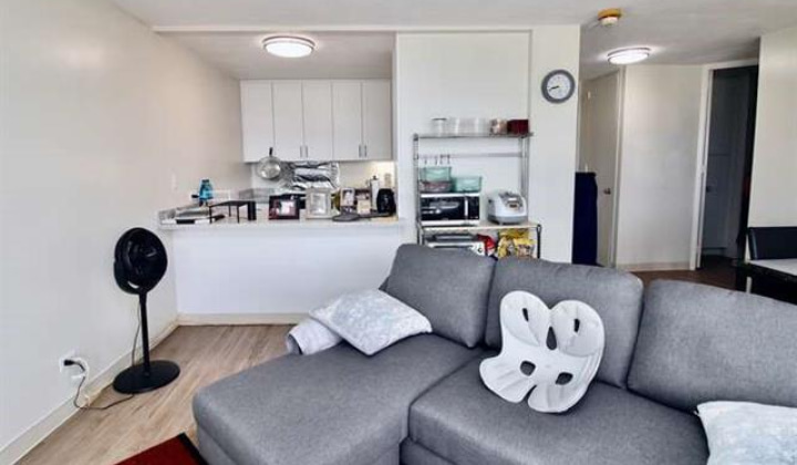 1515 Nuuanu Avenue,Honolulu,Hawaii,96817,1 Bedroom Bedrooms,1 BathroomBathrooms,Condo/Townhouse,Nuuanu,23,18042168