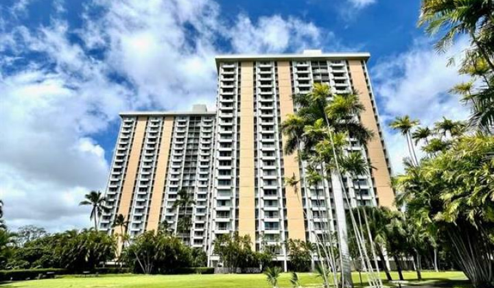 1515 Nuuanu Avenue,Honolulu,Hawaii,96817,1 Bedroom Bedrooms,1 BathroomBathrooms,Condo/Townhouse,Nuuanu,23,18042168