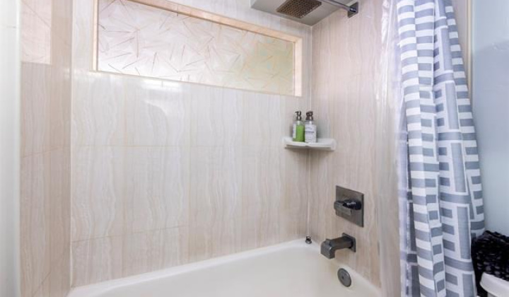 445 Seaside Avenue,Honolulu,Hawaii,96815,1 バスルームバスルーム,コンド / タウンハウス,Seaside,10,18042528