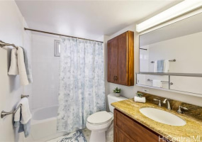 1448 Young Street,Honolulu,Hawaii,96814,2 Bedrooms Bedrooms,1 BathroomBathrooms,Condo/Townhouse,Young,18,18043974