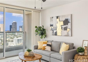 1448 Young Street,Honolulu,Hawaii,96814,2 Bedrooms Bedrooms,1 BathroomBathrooms,Condo/Townhouse,Young,18,18043974