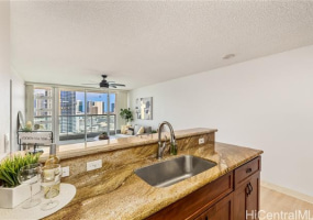 1448 Young Street,Honolulu,Hawaii,96814,2 Bedrooms Bedrooms,1 BathroomBathrooms,Condo/Townhouse,Young,18,18043974