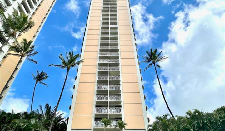 1519 Nuuanu Avenue,Honolulu,Hawaii,96817,1 Bedroom Bedrooms,1 BathroomBathrooms,Condo/Townhouse,Nuuanu,5,18043978