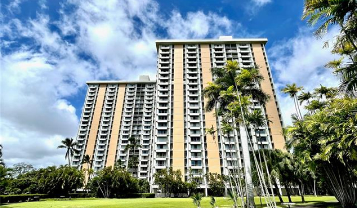 1519 Nuuanu Avenue,Honolulu,Hawaii,96817,1 Bedroom Bedrooms,1 BathroomBathrooms,Condo/Townhouse,Nuuanu,5,18043978