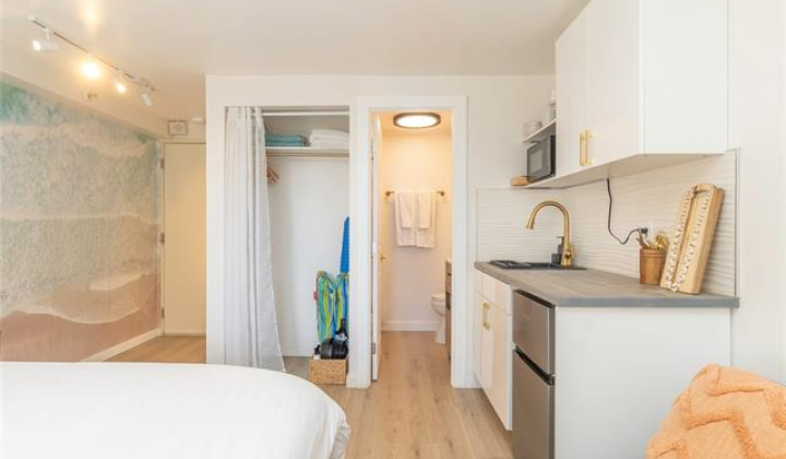 2463 Kuhio Avenue,Honolulu,Hawaii,96815,1 バスルームバスルーム,コンド / タウンハウス,Kuhio,11,18507812