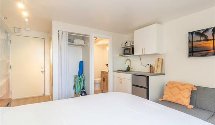 2463 Kuhio Avenue,Honolulu,Hawaii,96815,1 バスルームバスルーム,コンド / タウンハウス,Kuhio,11,18507812