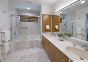 4679B Kahala Avenue,Honolulu,Hawaii,96816,6 ベッドルーム ベッドルーム,6 バスルームバスルーム,一戸建て,Kahala,18058345