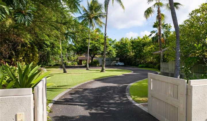 4819 Kahala Avenue,Honolulu,Hawaii,96816,5 Bedrooms Bedrooms,6 BathroomsBathrooms,Single family,Kahala,17661884