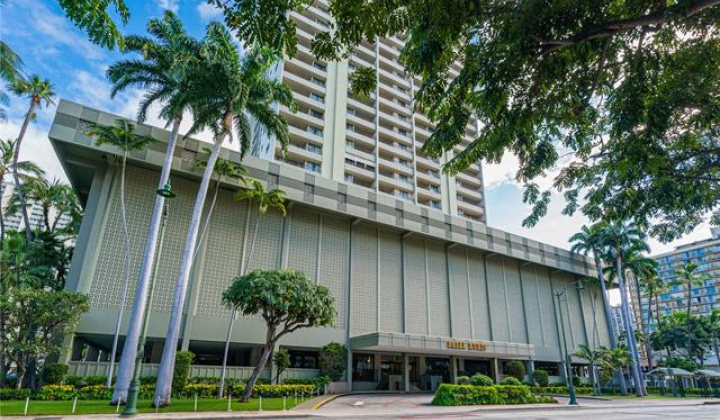 2240 Kuhio Avenue,Honolulu,Hawaii,96815,1 Bedroom Bedrooms,1 BathroomBathrooms,Condo/Townhouse,Kuhio,30,19215784