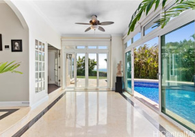 96 Moaniala Place,Honolulu,Hawaii,96821,3 Bedrooms Bedrooms,2 BathroomsBathrooms,Single family,Moaniala,18059105