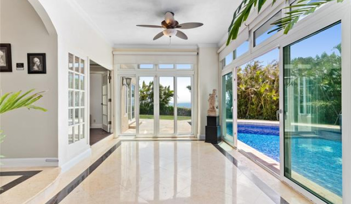 96 Moaniala Place,Honolulu,Hawaii,96821,3 Bedrooms Bedrooms,2 BathroomsBathrooms,Single family,Moaniala,18059105