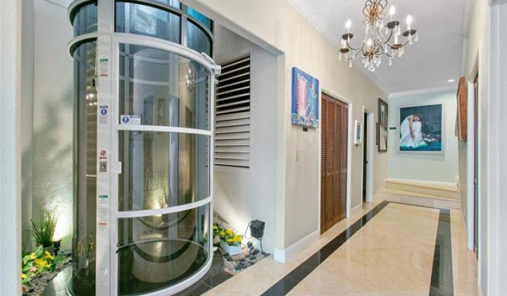 96 Moaniala Place,Honolulu,Hawaii,96821,3 Bedrooms Bedrooms,2 BathroomsBathrooms,Single family,Moaniala,18059105