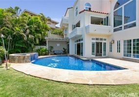 96 Moaniala Place,Honolulu,Hawaii,96821,3 Bedrooms Bedrooms,2 BathroomsBathrooms,Single family,Moaniala,18059105