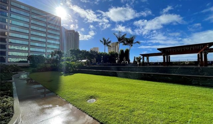 1555 Kapiolani Boulevard,Honolulu,Hawaii,96814,3 Bedrooms Bedrooms,3 BathroomsBathrooms,Condo/Townhouse,Kapiolani,23,17662531