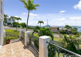 96 Moaniala Place,Honolulu,Hawaii,96821,3 Bedrooms Bedrooms,2 BathroomsBathrooms,Single family,Moaniala,18059105