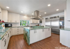 96 Moaniala Place,Honolulu,Hawaii,96821,3 Bedrooms Bedrooms,2 BathroomsBathrooms,Single family,Moaniala,18059105