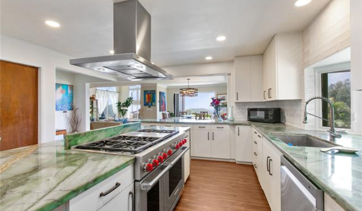 96 Moaniala Place,Honolulu,Hawaii,96821,3 Bedrooms Bedrooms,2 BathroomsBathrooms,Single family,Moaniala,18059105