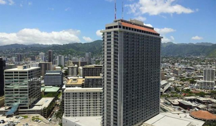 88 Piikoi Street,Honolulu,Hawaii,96814,1 Bedroom Bedrooms,1 BathroomBathrooms,Condo/Townhouse,Piikoi,11,17662690